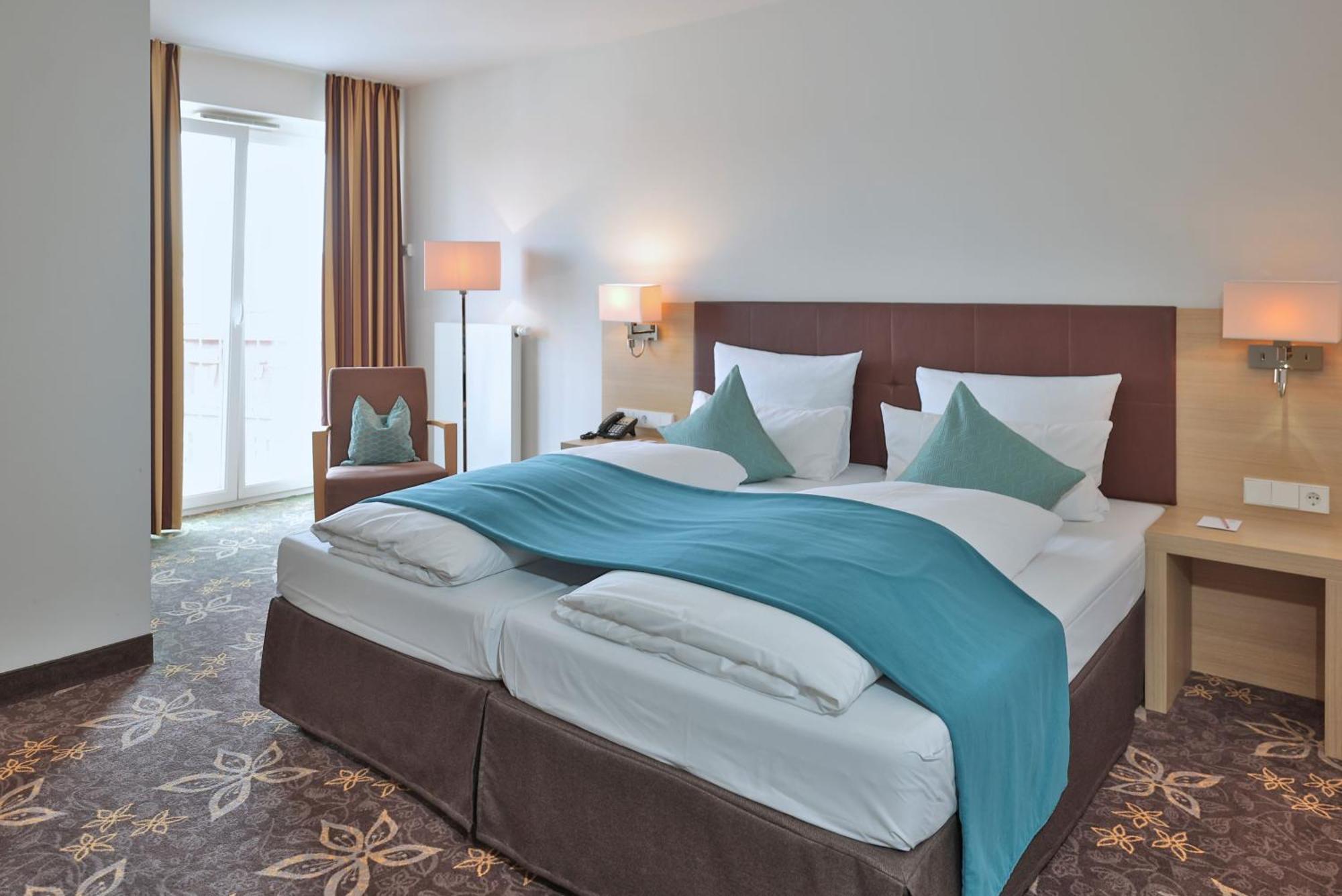 Hotel Wuerttemberger Hof Эринген Экстерьер фото
