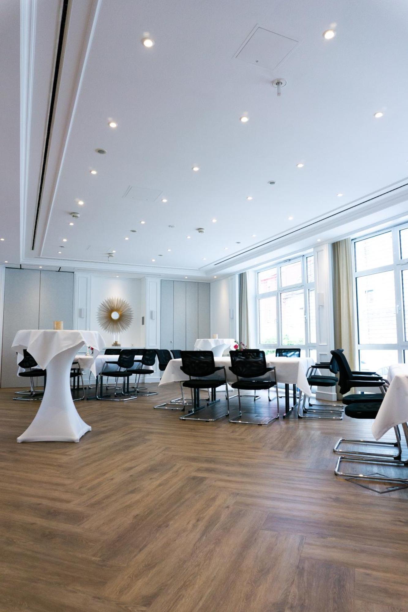 Hotel Wuerttemberger Hof Эринген Экстерьер фото