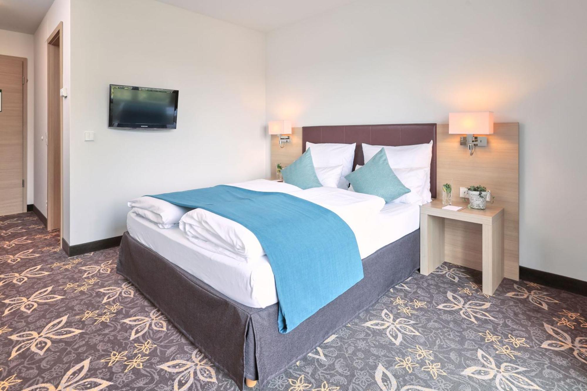 Hotel Wuerttemberger Hof Эринген Экстерьер фото