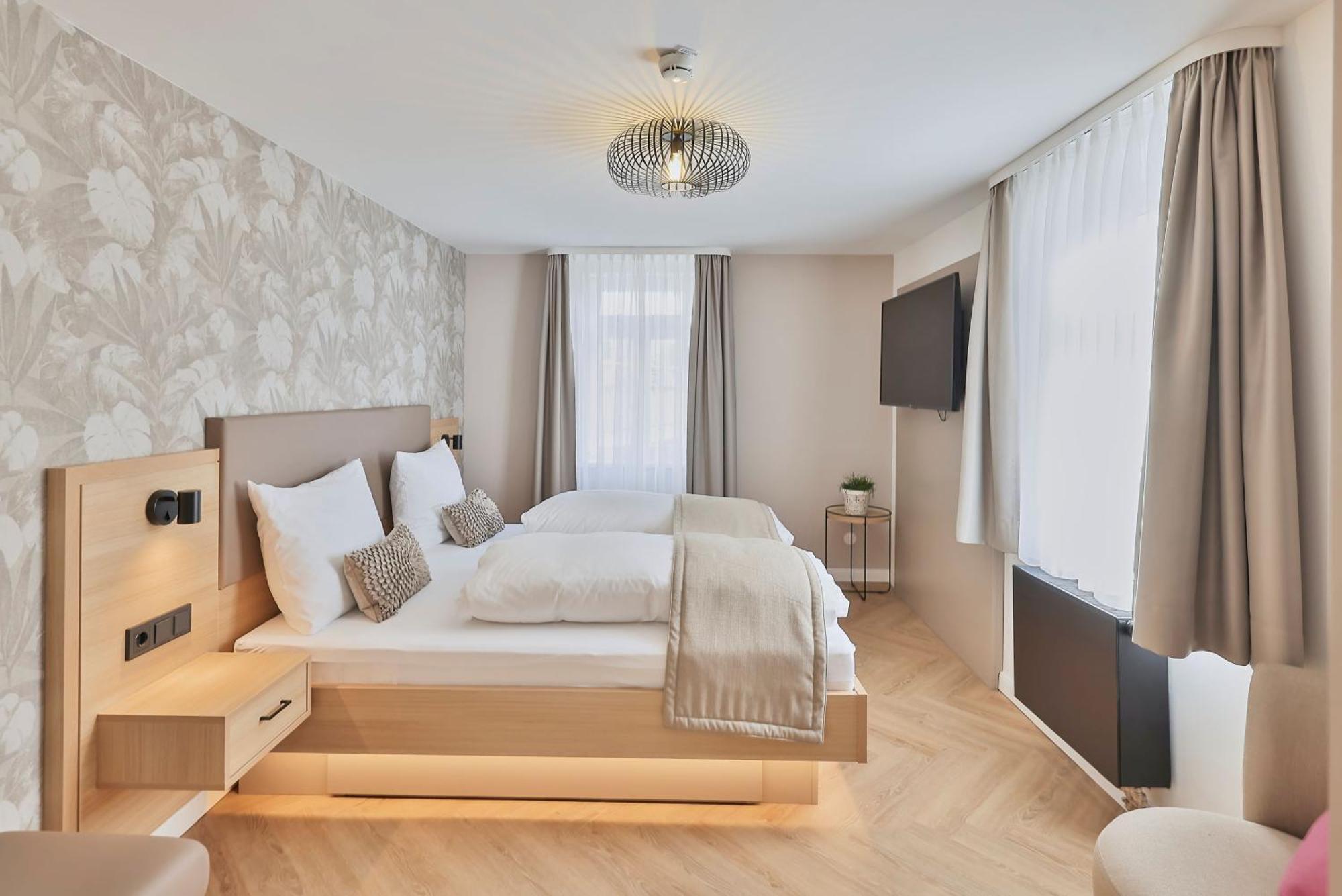 Hotel Wuerttemberger Hof Эринген Экстерьер фото
