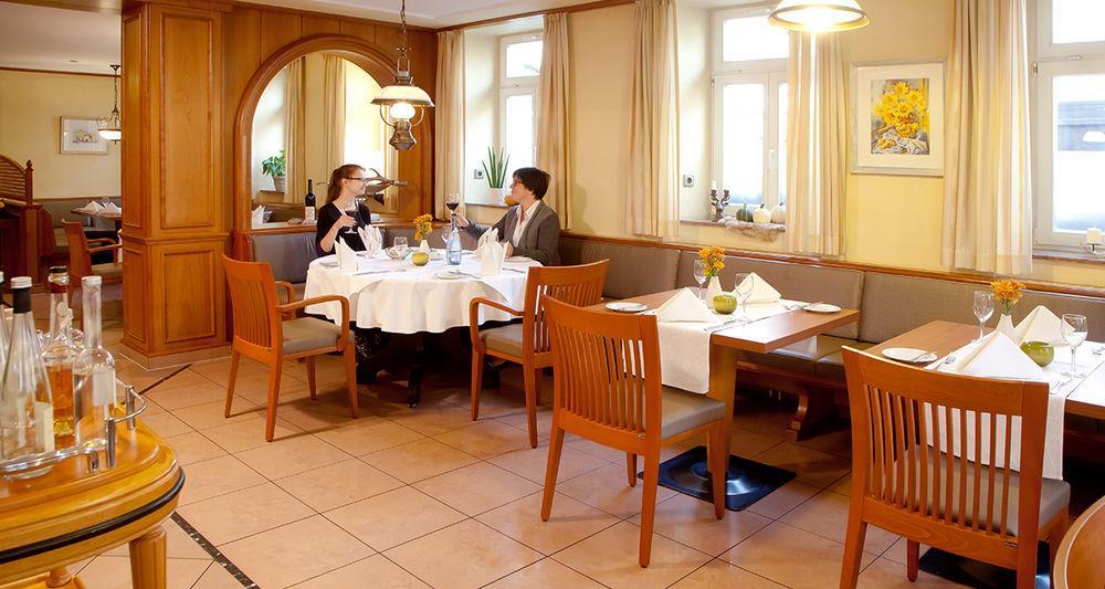 Hotel Wuerttemberger Hof Эринген Экстерьер фото