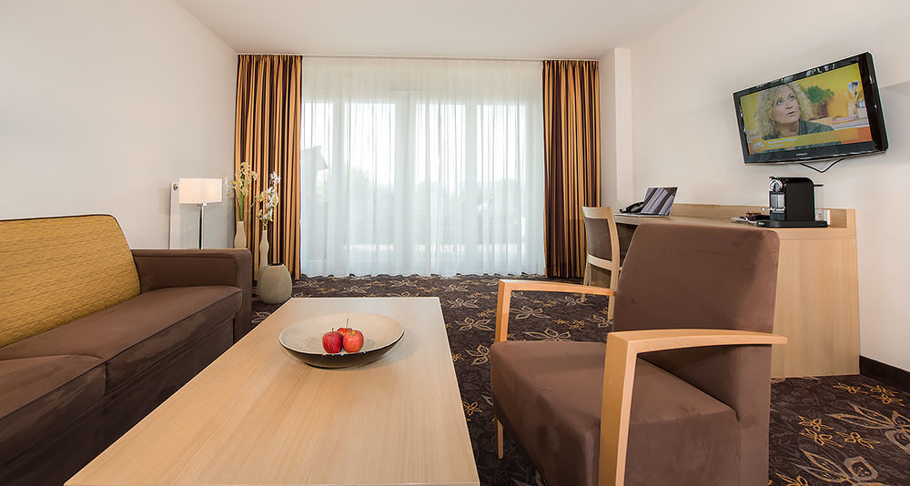 Hotel Wuerttemberger Hof Эринген Экстерьер фото